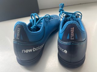 Scarpe multitacchetti per bambini blu