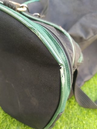 Macuto deportivo negro y verde