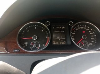 Volkswagen Passat 2011
