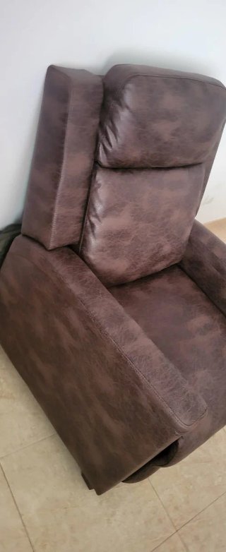 Sillón reclinable marrón