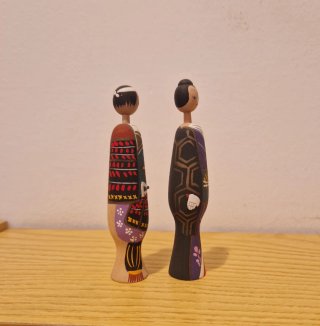 Pareja Kokeshi Samurai-Geisha (años 50) 11 cm