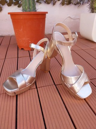 Sandalias Latouche Piel