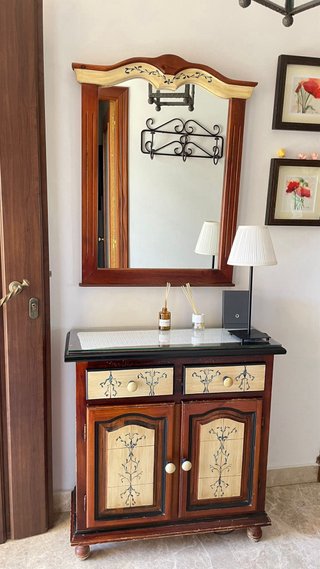 Mueble recibidor con espejo