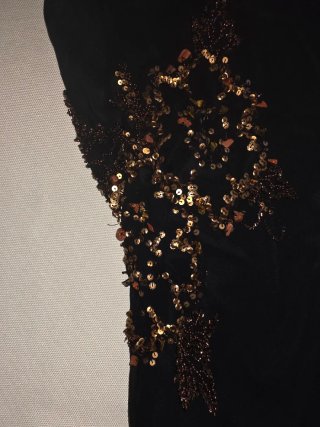 Vestido fiesta BDBA negro bordado oro T.M.