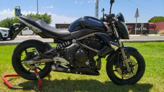 Kawasaki ER6N Negra