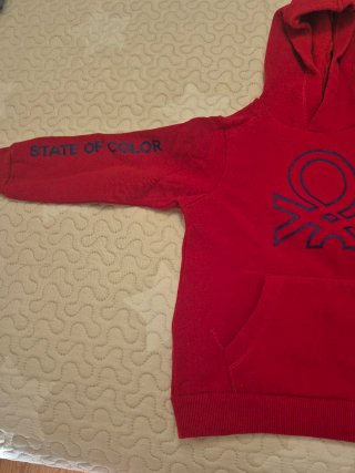 Sudadera Benetton Roja Talla 6-7 Años