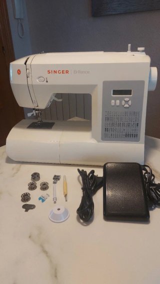 Máquina de coser Singer Brilliance 6180