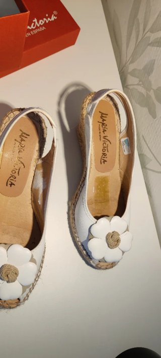 Zapatillas Victoria Cuña Piel