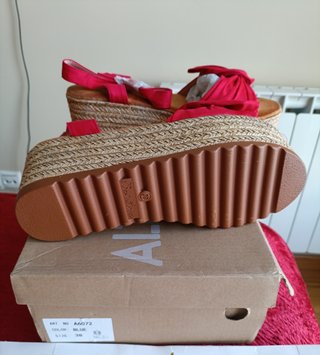 Sandalias cuña amarillas talla 38