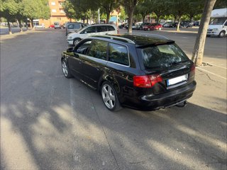 Audi A4 2006 👇