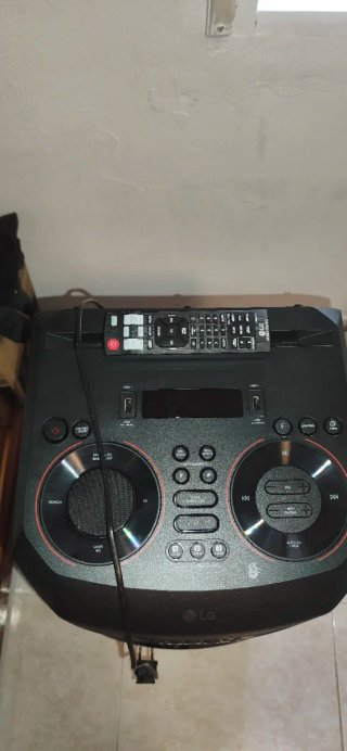 LG XBOOM RNC7 Home Audio Negro