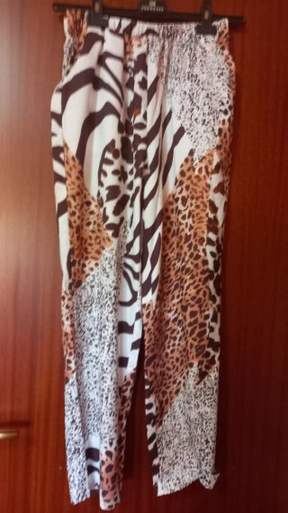 Pantaloni animalier con tasche
