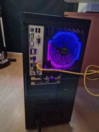 PC de sobremesa completo