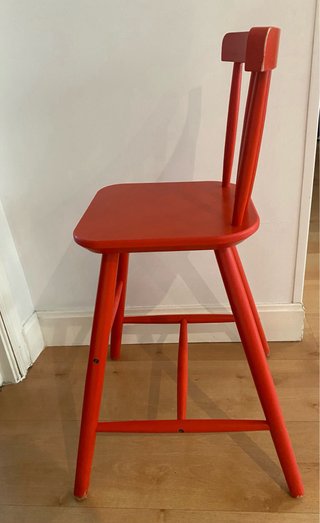 Sillas altas rojas AGAM para niños