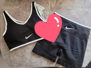 Conjunto deportivo Nike negro tallas y colores