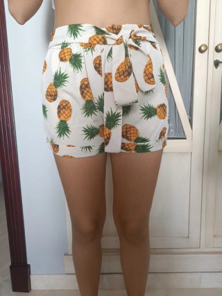 Short estampado piñas talla S fresquito original