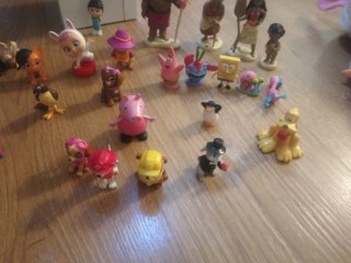 Lote de muñequitos variados