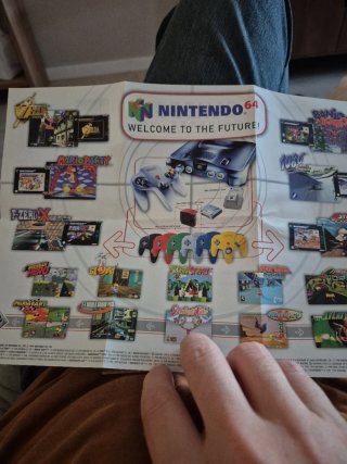 Caja Pokémon Rojo Edición con Guía del entrenador