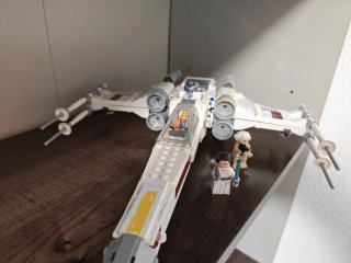 Caza Ala-X Lego 75301