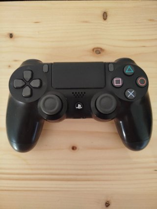 Consola PS4 Slim 1TB Negra + 3 Juegos