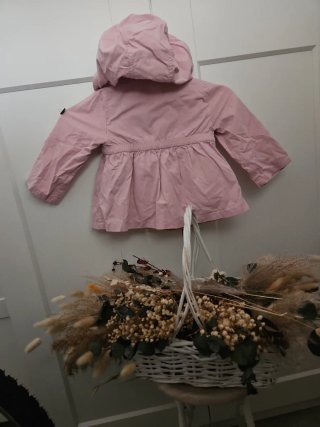 Gabardina Zara bebé rosa 92 cm