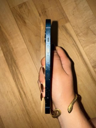 iPhone 13 128GB con Fundas y Protector.