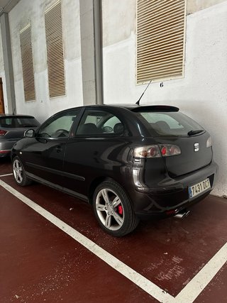 SEAT Ibiza 2004
