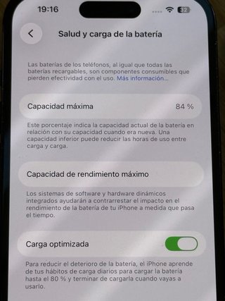 iPhone 14 Pro 256GB + Custodia Spigen Tough Armor
