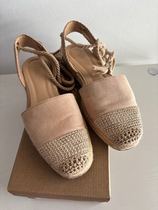 Alpargatas Zara Beige Rosa