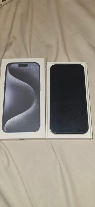 iPhone 15 Pro Grigio Azzurro
