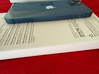 Apple iPhone 13