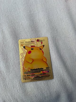 Carta Pokémon Pikachu VMAX Gigantamax