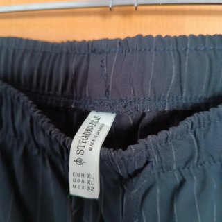 Pantalón rayas diplomática XL Stradivarius