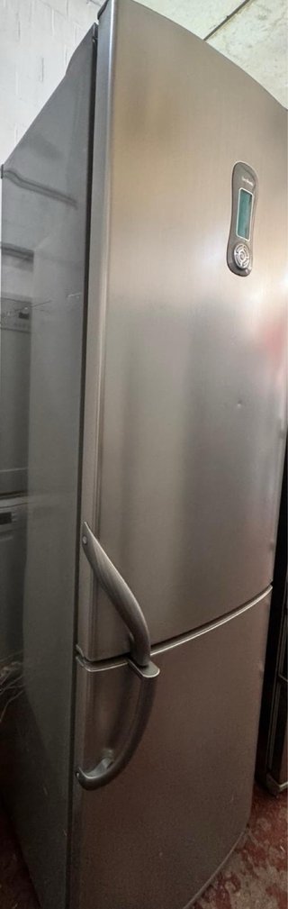 FRIGORÍFICO COMBI NO FROST LG EN ACERO INOXIDABLE