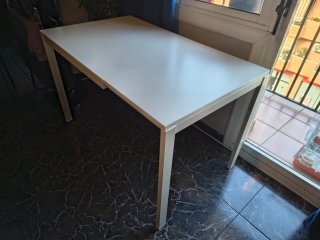 Mesa de comedor blanca extensible