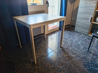 Mesa de comedor blanca extensible