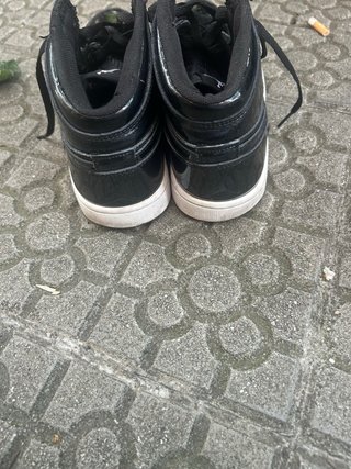 Zapatilla Jordan 1 Negra