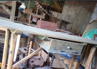 Cajón de mesa tocinera antigua de madera