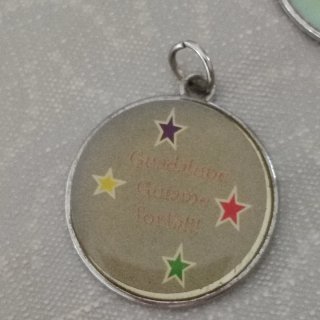 Lote 3 medallas Virgencita Plis