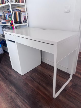 Escritorio Ikea Micke Blanco, en perfecto estado