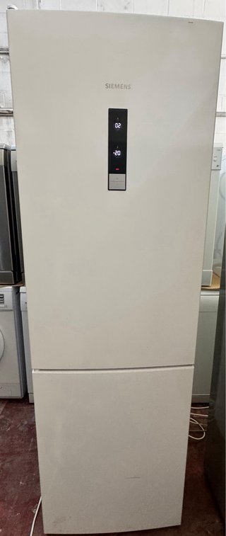 FRIGORÍFICO COMBI NO FROST SIEMENS EN BLANCO