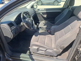 Volkswagen Golf 2004