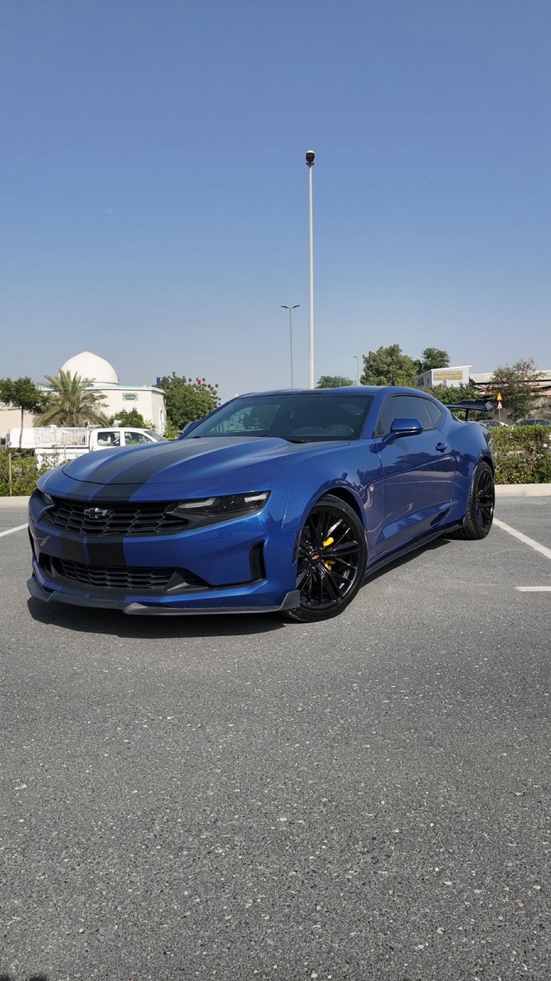 Chevrolet Camaro 2021 - foto 1