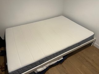 Cama Matrimonio + Estructura Blanca