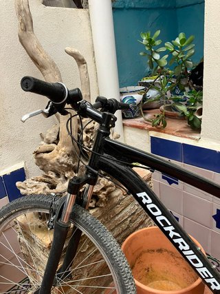 Bicicleta Montaña Rockrider 26". Usada muy poco.