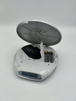 Sony Discman D-E221 plata – funciona perfecto