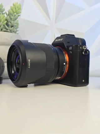 Sony A7 II con objetivo Kit 28-70mm + Extras