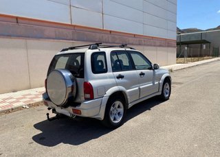 Suzuki Grand Vitara V6