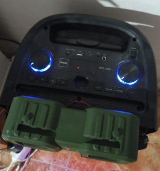 Altavoz Bluetooth con Luces LED Multicolor