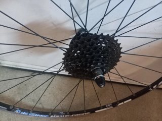 Llanta trasera bicicleta carretera 8v